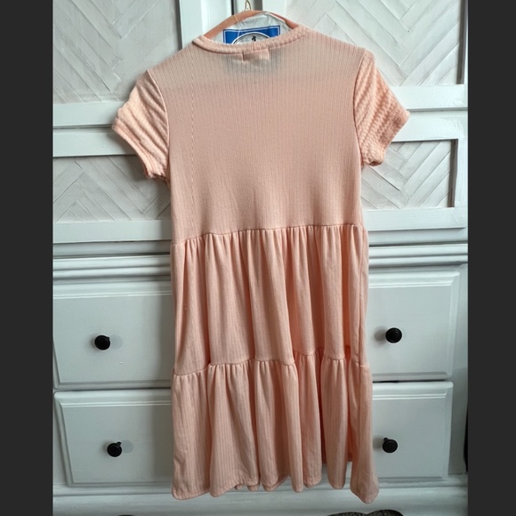 NWT Peach Casual Dress with Short Sleeves - Picture 2 of 2